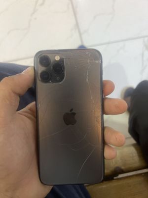 Iphone 11 pro 256 gb xotira 75% yomkis aybi orqa krishka singan