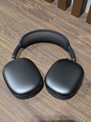 Airpods Max lighting