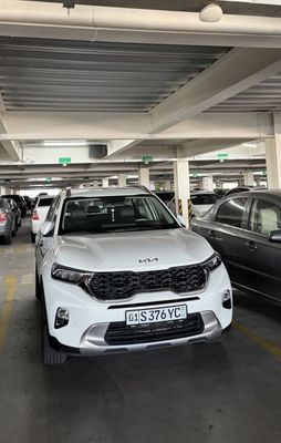 Kia Sonet full position