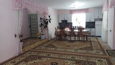 Ховли Уй сотилади