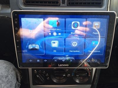 Монитор Lenovo 10
