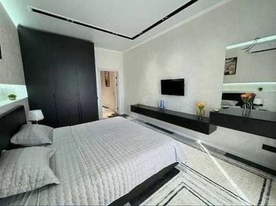 Сдаётся шикарная квартира после ремонта в центре на УЛ. НУКУС