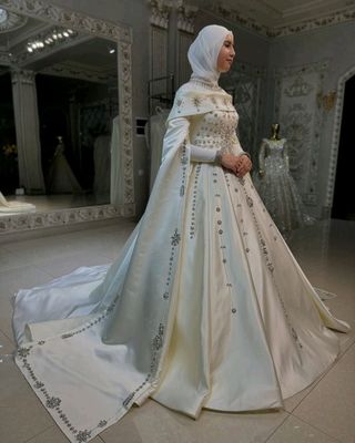 1 marta kiyilgan toʻyimda yangi sotib olganman