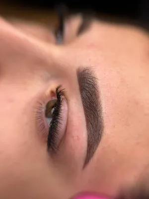 Перманентный макияж бровей за 300.00 сум