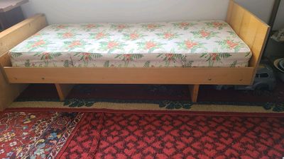 krovat sifati yaxshi  650.000