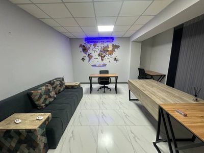 Недорогие офисы с мебелью на Домбрабаде