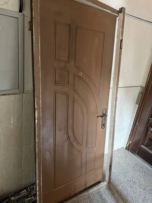 Продается железная дверь