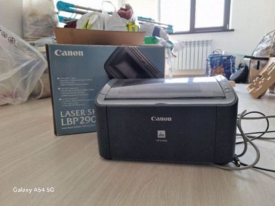 Printer sotiladi Canon2900B