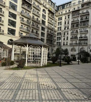 Аренда квартира 2 ком Центре Новостройка 1300уе