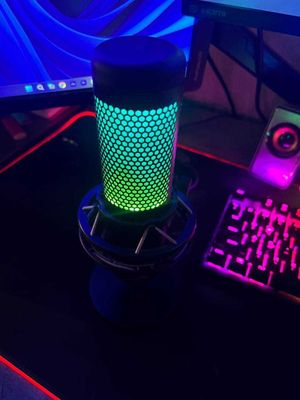 Sotiladi Hyperx QUADCAST S Микрофон strim uchun srochna