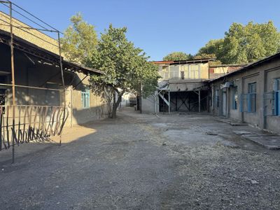 Не жилая база на Саракулской 19 соток