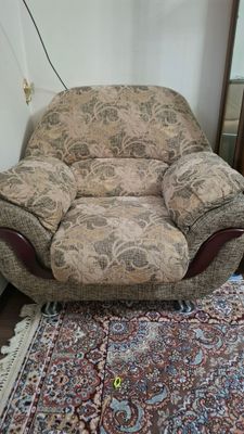 Мебел для гостиний