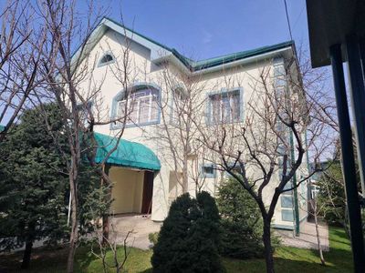 Продаётся Евродом по цене Земли! Центр Луначарского Садаф!