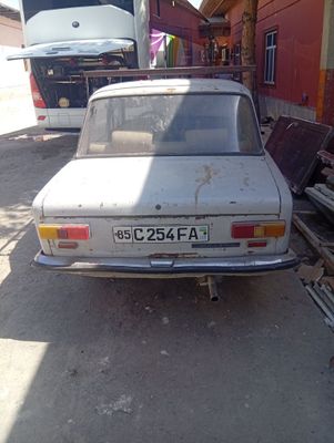Sotiladi vaz 2101