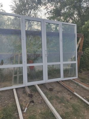 Акфа витраж срочно сотилади 2.20*3