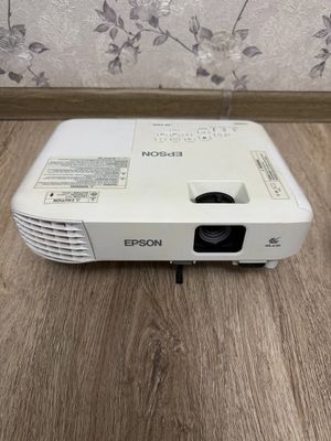 Epson h971b eb-e500 Projector epson h Projector epson h971b eb-e