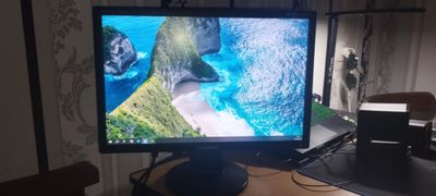 Монитор 19 Samsung 943NW