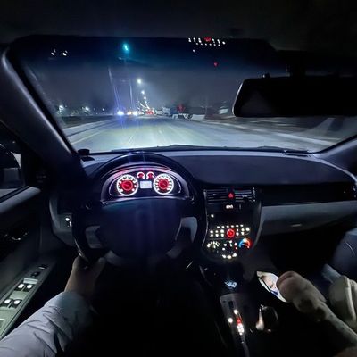 Avtoxizmat Airaport Bochka Chimyon Humson Shahar va Viloyat sayohat