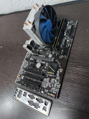 Gigabyte H110+i7 7700+32Gb