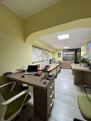 Сдаётся Коммерческое Помещение 125кв.м ор.Lacoste Юнусабадский район
