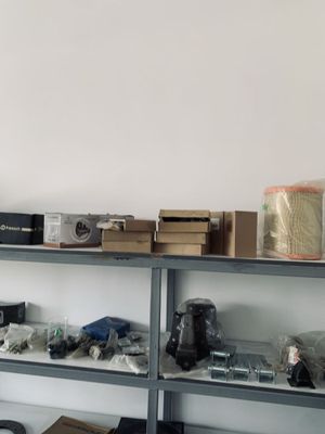 Продаю запчасти на исузу