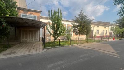 Сотилади гулзор патир штаб 4.08 соту 5 хона ерхисобида 17х22