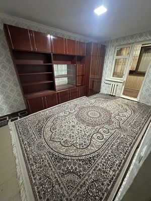 Продажа Максим горький 1в2/2/4 кирпич 2х6 балкон 40м2