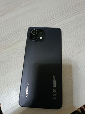 Xiaomi 11 5g sotiladi 1.200min kar dak bor