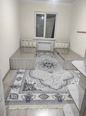 Диван для спальни