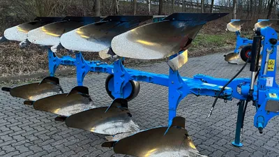 Lemken Opal 110 Claas Arion, case puma Belarus tortadi.