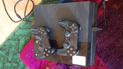 Ps4 satiladi jagdayi jaqsi