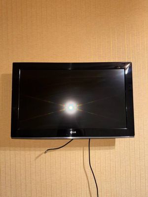 Продаётся телевизор LG,не smart,32 диагоналя,цена договорная