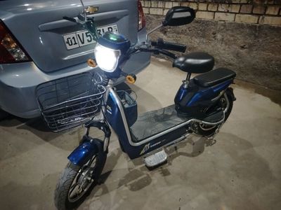 Skuter nomer 001