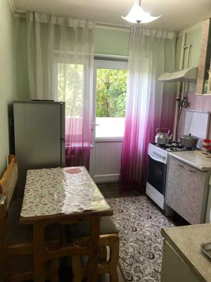Аренда 1/3/5 Кирпич, М. Горького, с мебелью и техникой – 350$