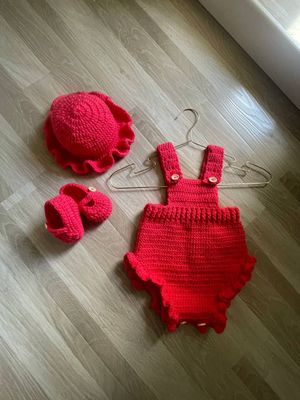 qiz bolalar uchun toʻqilgan kiyim