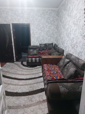 аренда квартиры 2х переделаная в 3х 1 этаж 4