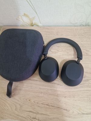 Беспроводные наушники Sony