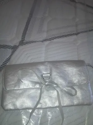 Продам кошелек-косметичку.новую.стильную.32т