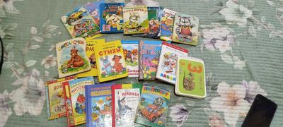 Детские книги в хорошем состоянии.