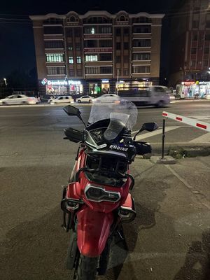 Skuter srochna sotiladi
