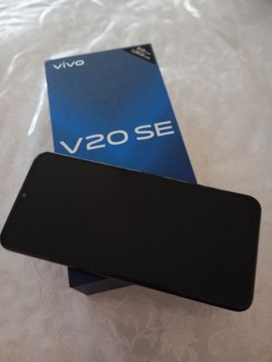 Vivo v 20 se 8/128 Gb