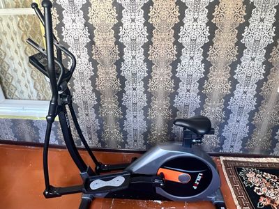 Велотренажо Life Gym 063