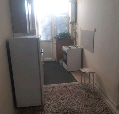 Sergeli 1- bekat chosh tepa metro yonida kvartira