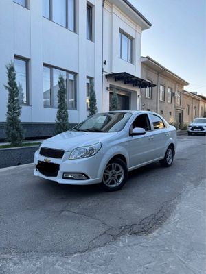 Nexia 3 Sotladi bejvi Salo’n