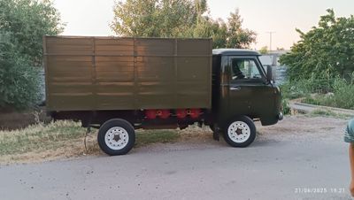 UAZ 3303 сотилади