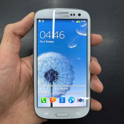 Продам смартфон в отличном состоянии Samsung Galaxy S3 16GB White