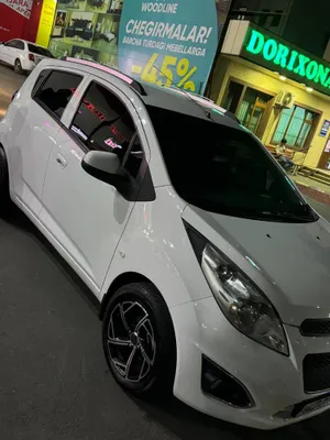 Срочно сотилади! Таер кредитли ! Идеал холатда таер наворотли Спарк!