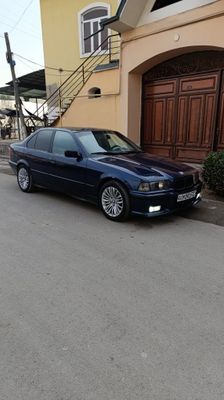 BMW E 36 1.8 автомат