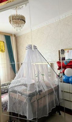 Манеж состояние почти новая, есть все комплект,