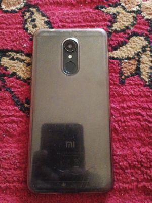 Redmi 5 plus//32GB/30FPS